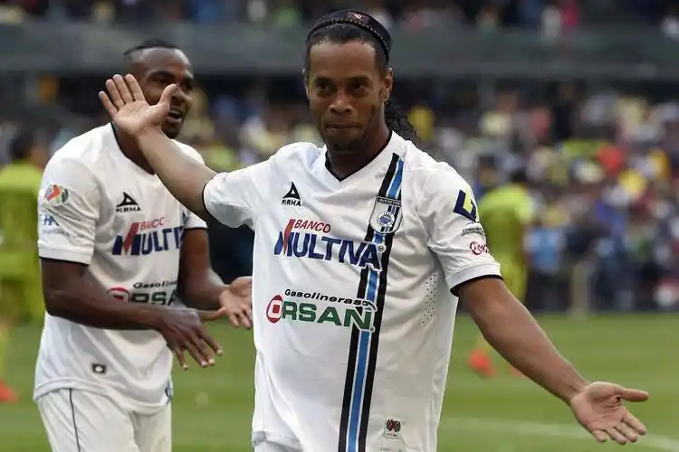 这位中国足 这位中国足